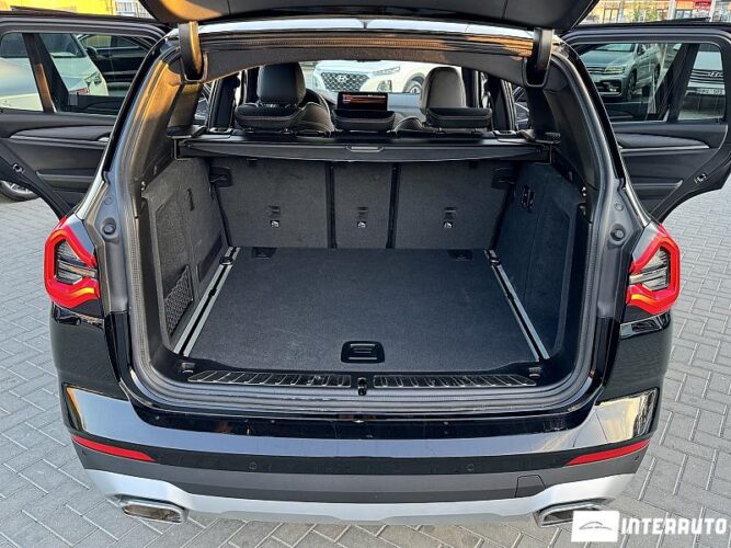 BMW X3 3.0i 67 interauto-car