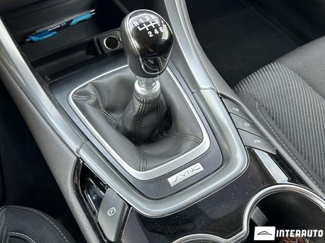 Ford Mondeo 46 interauto-car