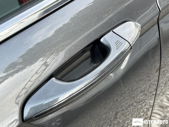 Ford Mondeo 36 interauto-car