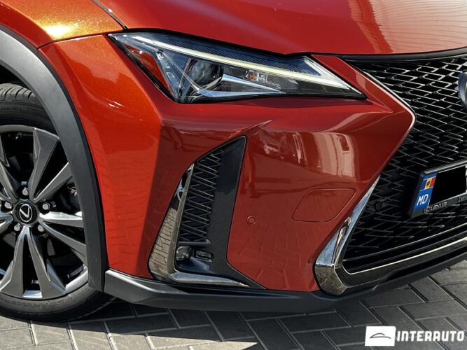 Lexus UX 200 55 interauto-car