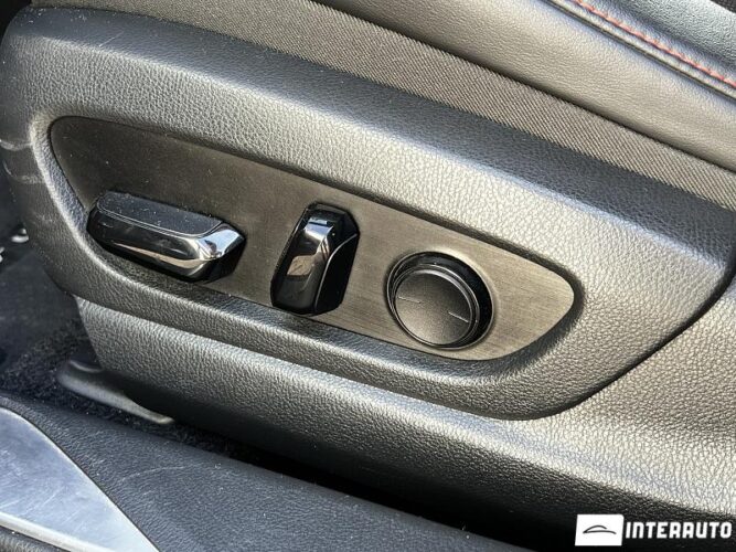 Lexus UX 200 48 interauto-car