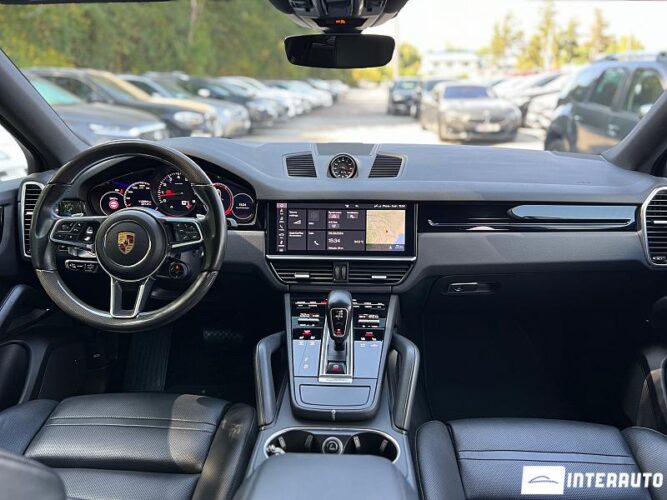 Porsche Cayenne Coupe 46 interauto-car