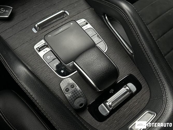 Mercedes GLE 300d 46 interauto-car