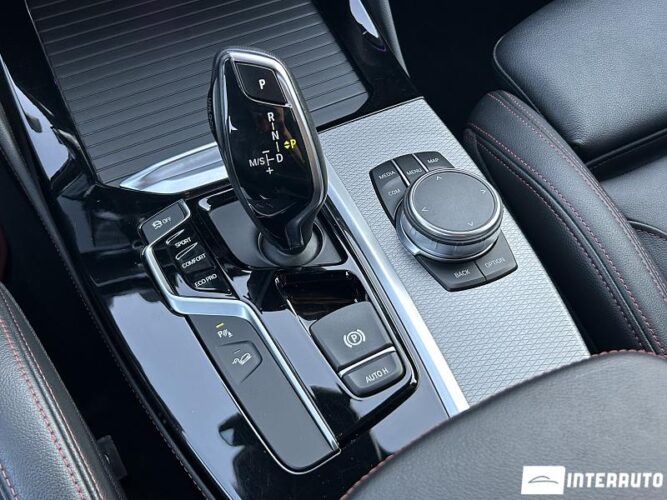 BMW X4 2.0D 46 interauto-car