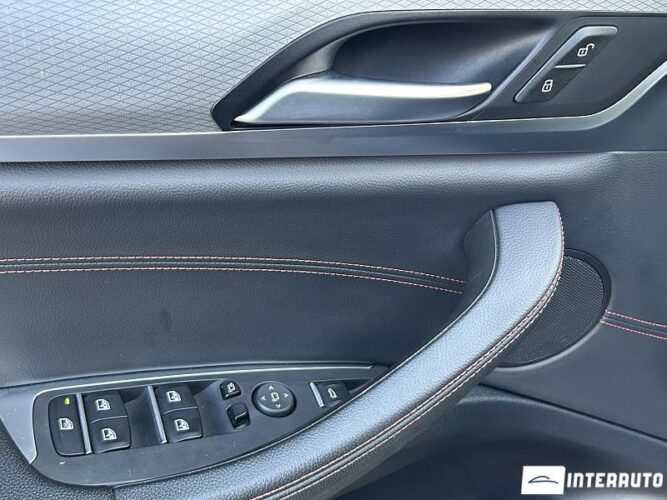 BMW X4 2.0D 39 interauto-car