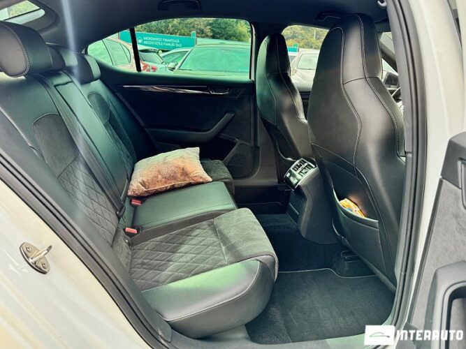 Skoda Superb 49 interauto-car