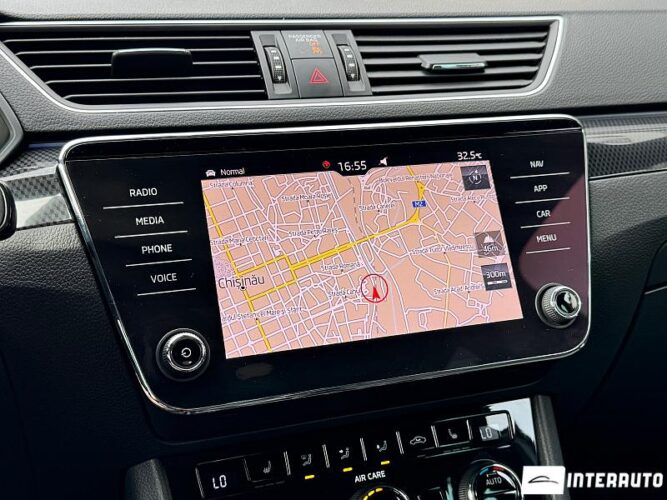 Skoda Superb 42 interauto-car