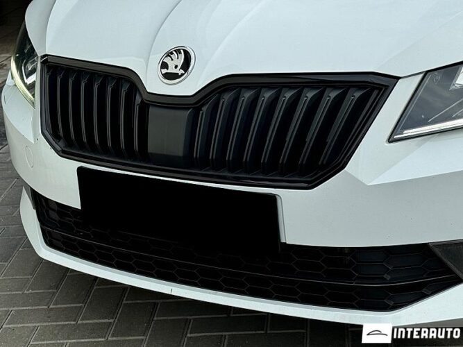 Skoda Superb 36 interauto-car