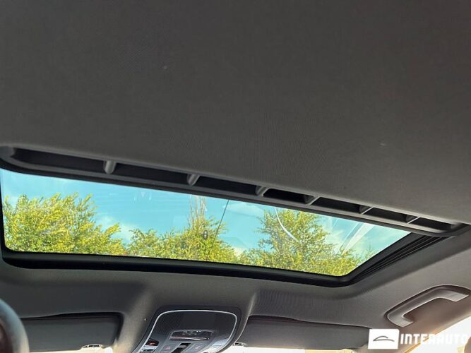 Audi A6 51 interauto-car