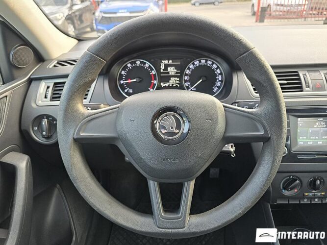 Skoda Rapid 32 interauto-car