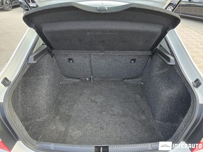 Skoda Rapid 38 interauto-car