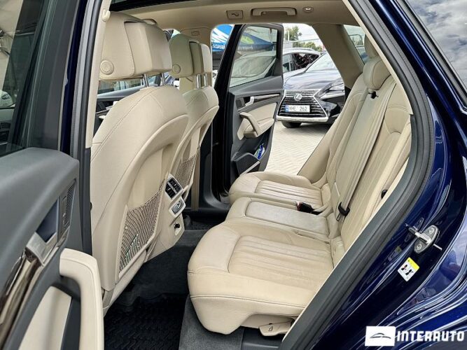 Audi Q5 53 interauto-car