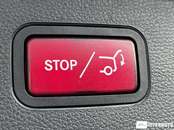 Mercedes GLC 220d 46 interauto-car