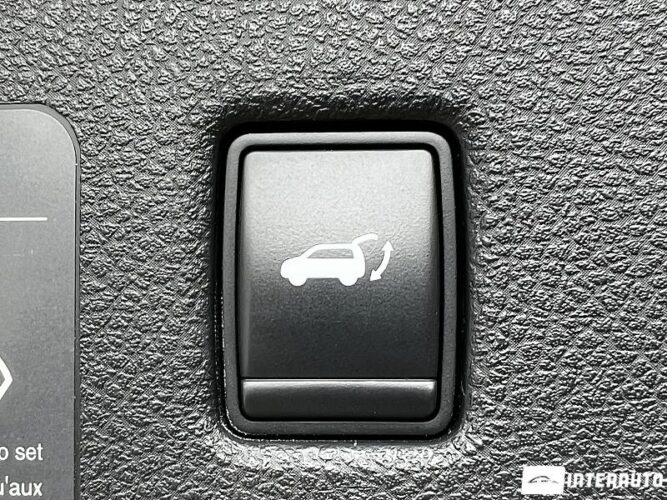 Infiniti QX50 47 interauto-car