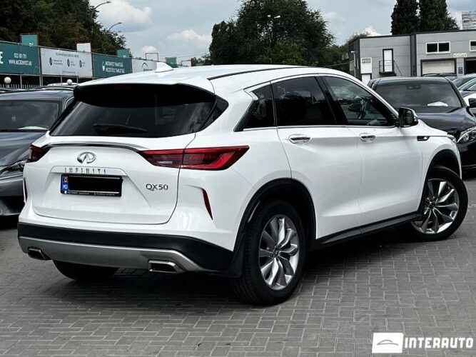 Infiniti QX50 32 interauto-car