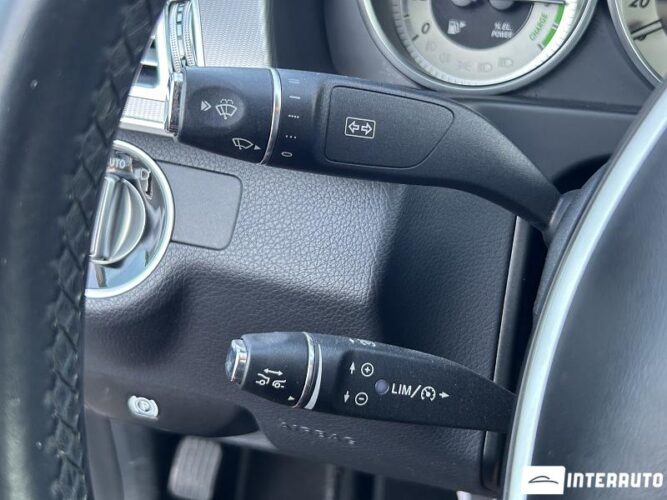 Mercedes E 300h 44 interauto-car