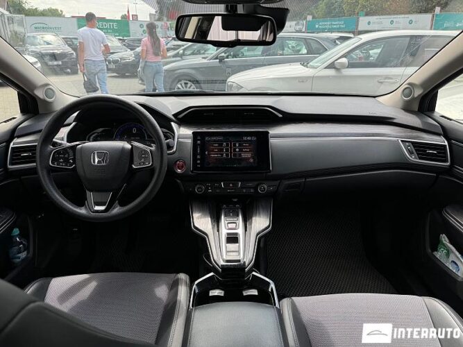 Honda Clarity 35 interauto-car