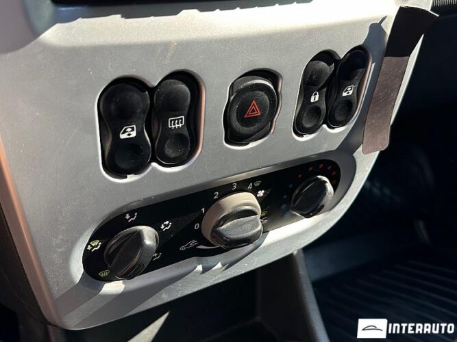 Dacia Logan MCV 34 interauto-car