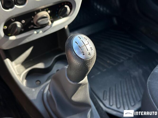 Dacia Logan MCV 35 interauto-car