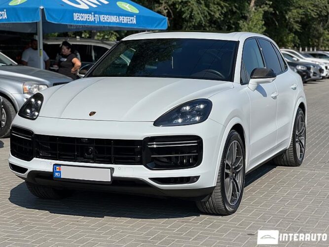 Porsche Cayenne Turbo 30 interauto-car