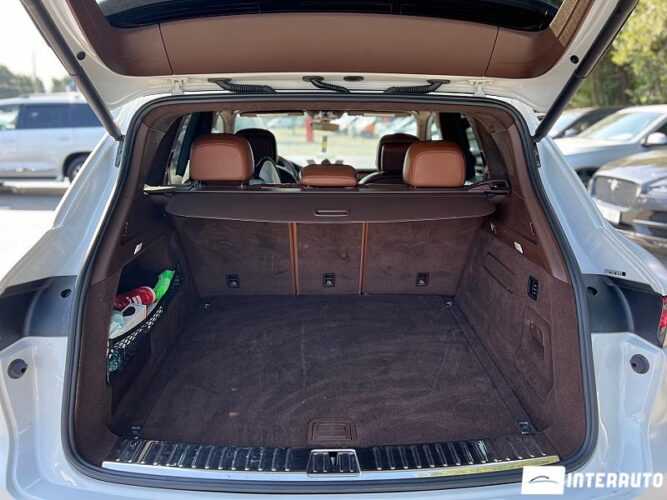 Porsche Cayenne Turbo 47 interauto-car