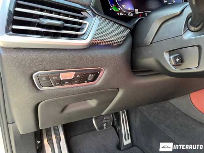 BMW X6 4.0i 45 interauto-car