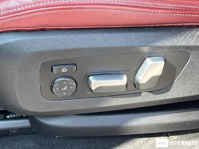 BMW X6 4.0i 44 interauto-car