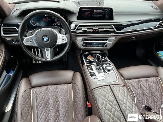 BMW 745e Plug-in hybrid 41 interauto-car