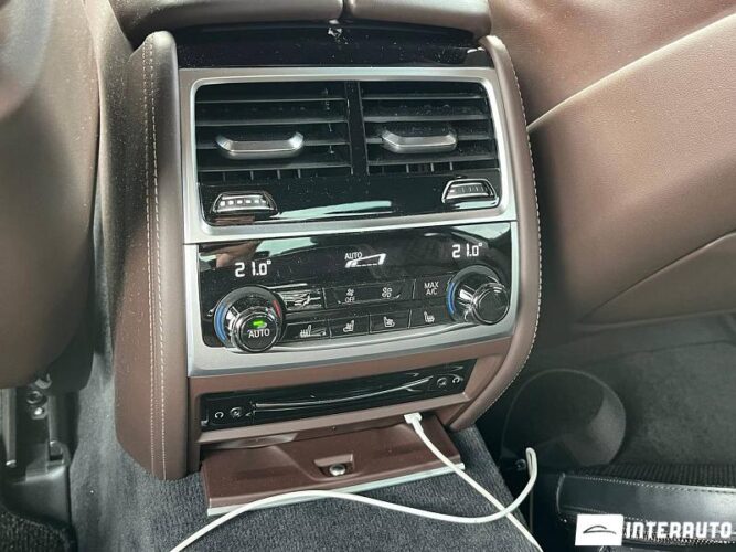 BMW 745e Plug-in hybrid 52 interauto-car