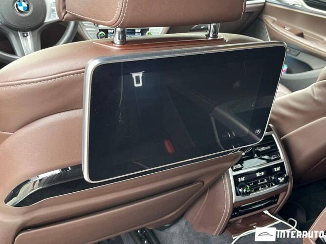 BMW 745e Plug-in hybrid 53 interauto-car