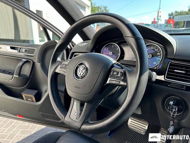 Volkswagen Touareg 34 interauto-car