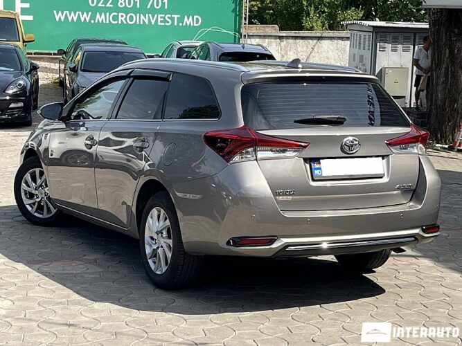 Toyota Auris 32 interauto-car