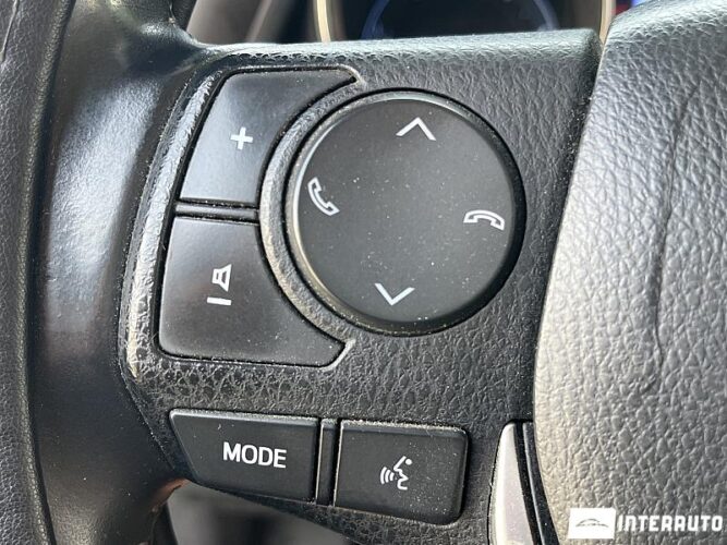 Toyota Auris 35 interauto-car