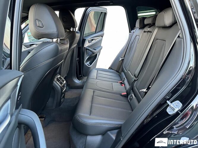 BMW X3 3.0e 39 interauto-car