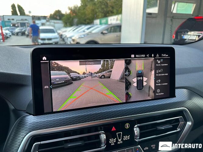 BMW X3 3.0e 44 interauto-car