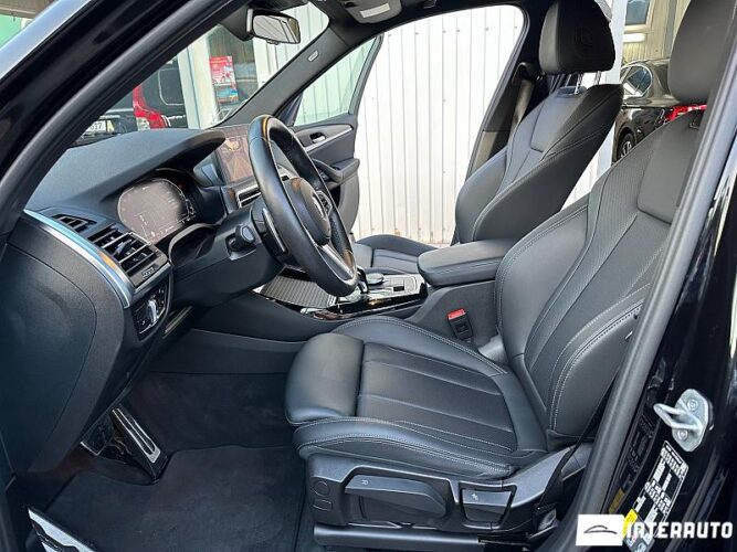 BMW X3 3.0e 38 interauto-car