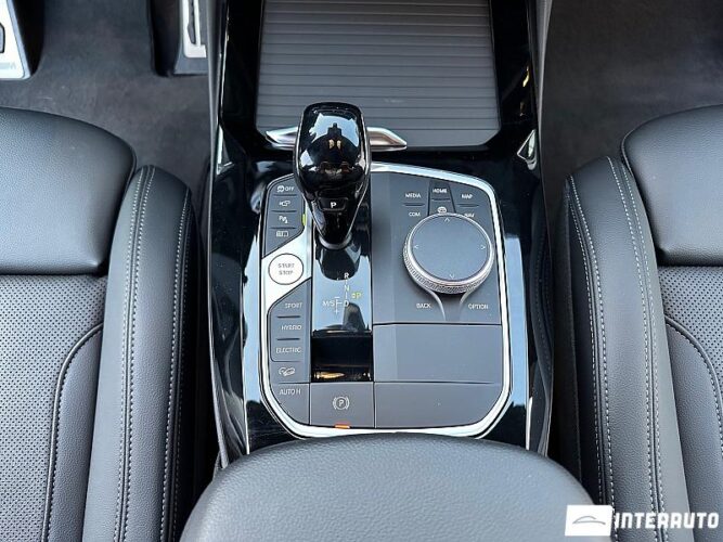 BMW X3 3.0e 46 interauto-car