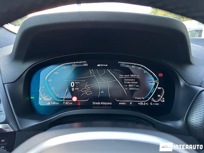 BMW X3 3.0e 43 interauto-car