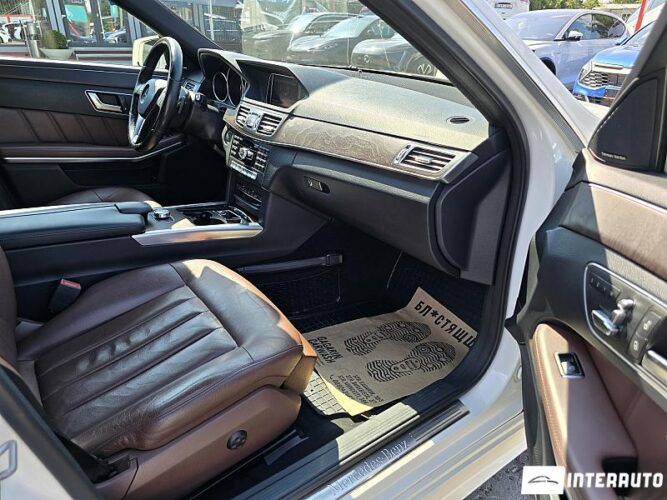 Mercedes E 250 51 interauto-car