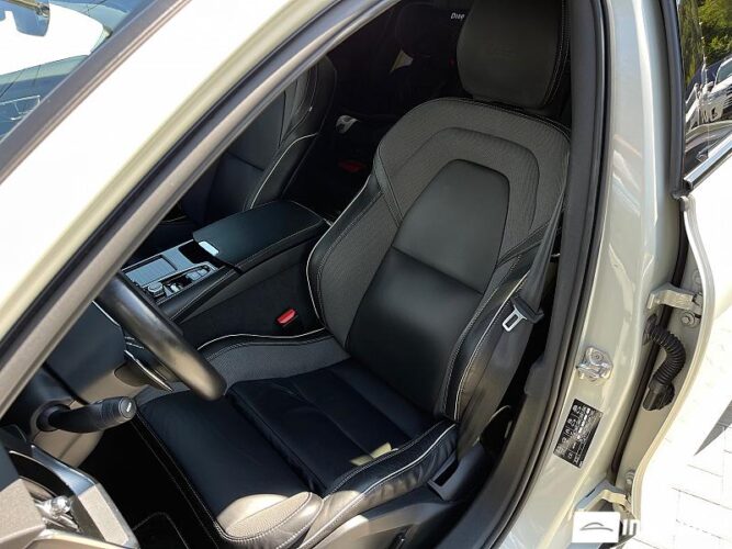 Volvo V 60 49 interauto-car