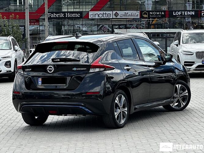 Nissan Leaf 35 interauto-car