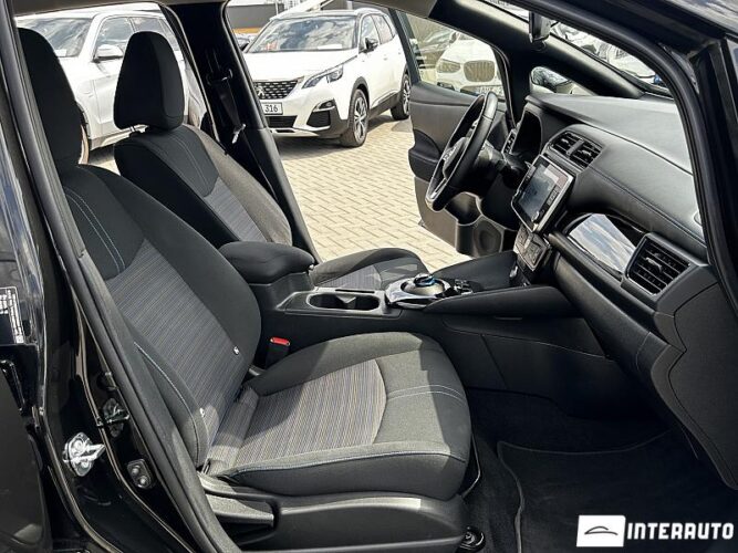 Nissan Leaf 46 interauto-car