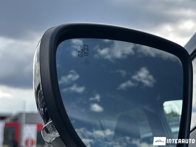 Nissan Leaf 51 interauto-car