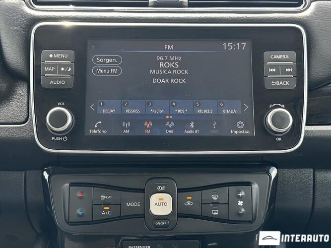 Nissan Leaf 41 interauto-car