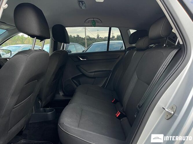 Skoda Rapid 43 interauto-car