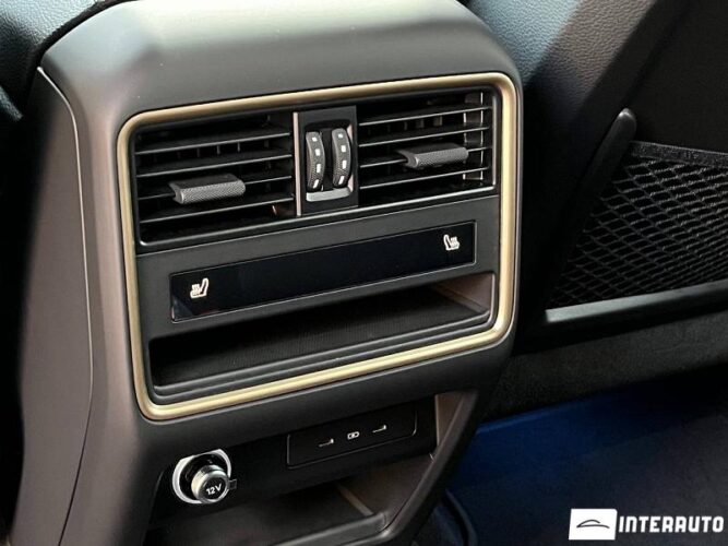 Porsche Cayenne 40 interauto-car