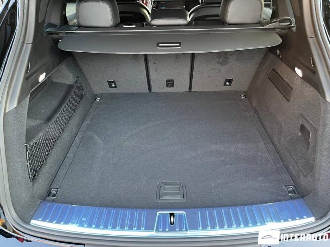 Porsche Cayenne 42 interauto-car