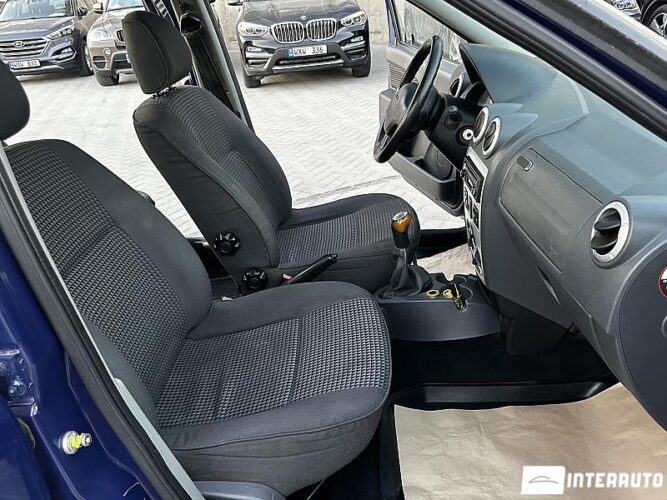 Dacia Logan 40 interauto-car