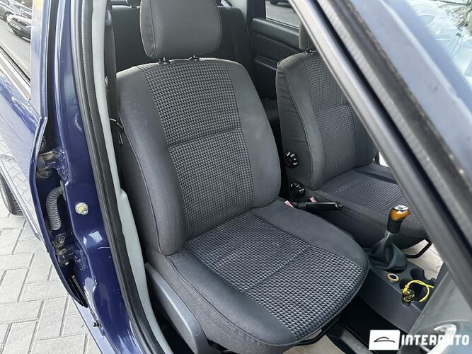 Dacia Logan 41 interauto-car