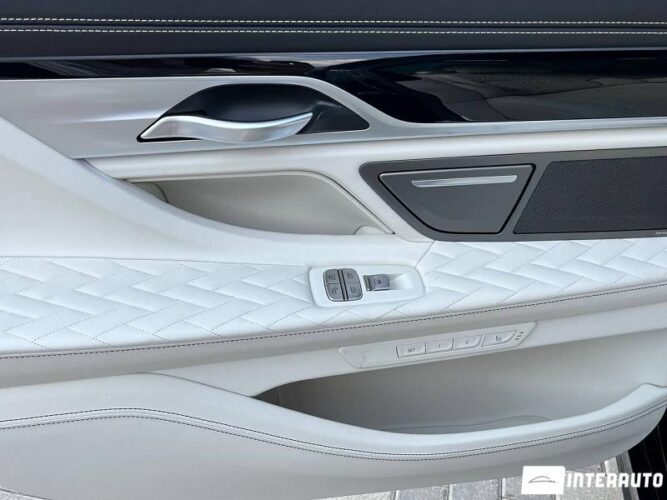 BMW 745e 50 interauto-car